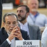 Le ministre iranien des Affaires étrangères Abbas Araghchi en a appelé à la Suisse. KEYSTONE/MARTIAL TREZZINI